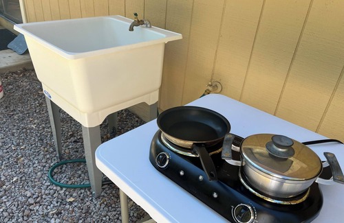 Lema Ranch Apartment | Safe and Quiet Guest Suite/Studio with Private Entrance