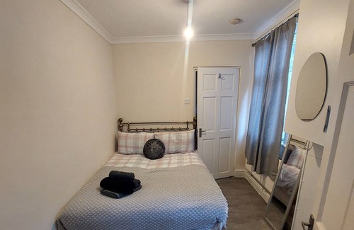 Tilbury Apartment | Safe Space Away From Home
