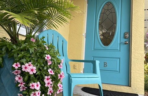 Safety Harbor House | Safety Harbor - Tropical Oasis