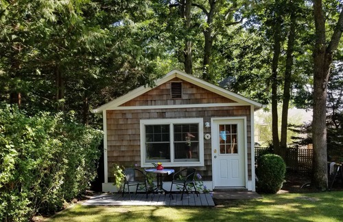 Noyack Cottage | Sag Harbor's Secret by the Bay | Walk to Beach