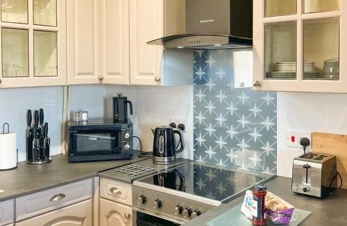 Truro House | Sage Cottage