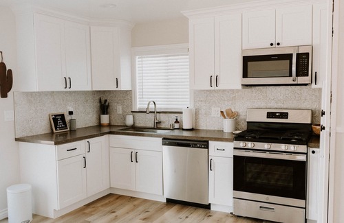 Yucca Valley House | Sage Haven in the Hi-Desert, yoga deck, and 15 min from Joshua Tree