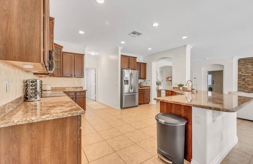 Laredo Ranch House | Saguaro Spot with Hot Tub and Private Heated Pool