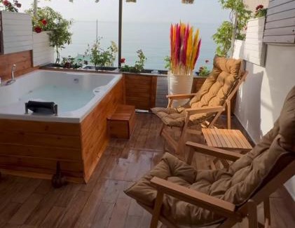 Cinarcik House | sahil pansiyon