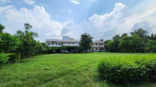 Gurugram Hotel | Sai maharaja farms