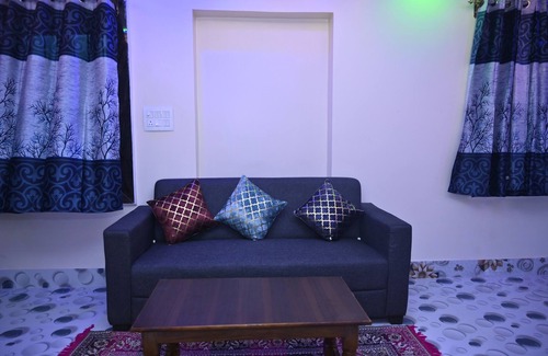 Garoi Hotel | Sai Padma Guest House