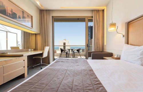 Gemmayzeh Hotel | Saifi Suites Hotel