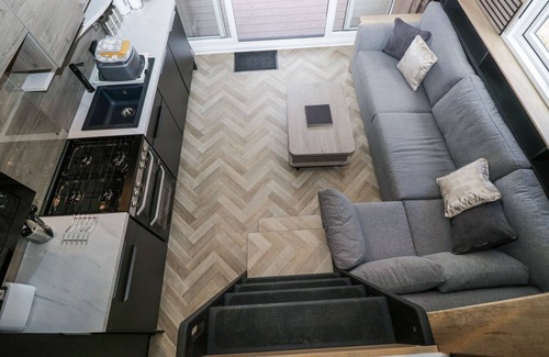 Keswick Cottage | SAIL LUXURY FAMILY POD, pet friendly, with a garden in Keswick