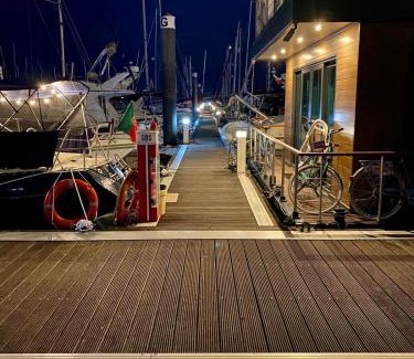 Parque das Nacoes Boat Rental | Sailboat Anand