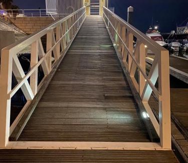 Parque das Nacoes Boat Rental | Sailboat Anand