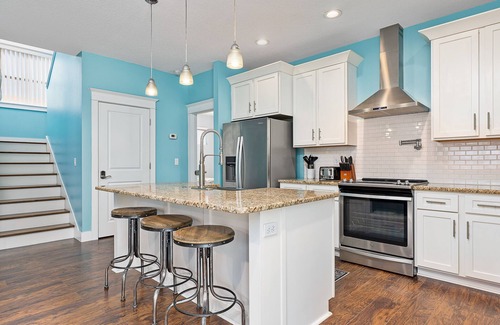 Marineland Acres House | Sailing Mood | Pet Friendly Beach House with Grill - Near Golf + Beach