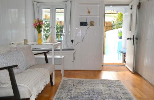 Shaldon House | Sailmaker's Cottage