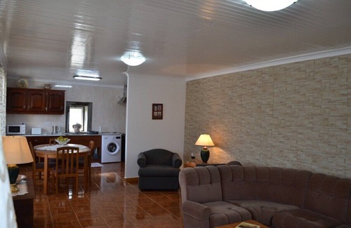 Praia da Vitoria House | Saint Catherine House