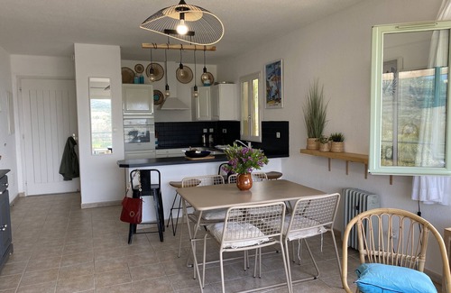 Saint-Florent Apartment | Saint - Florent : Apartment, air-conditioned, swimming pool, sea view, 50 m2,