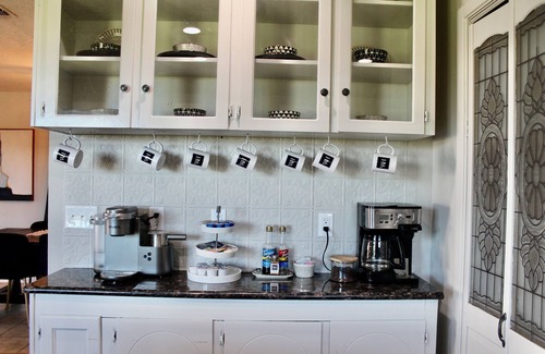 Myra House | Saint Jo Retreat with Pool, Hot Tub, & Scenic Views - Near Winery