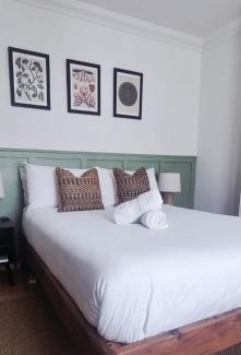 Poole House | Saint Margaret's Guest House