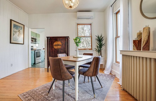 Summit - University House | Saint Paul Vacation Rental Near Shopping & Dining!