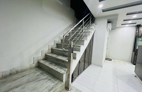 Faisalabad House | SAKOON stays in Faisalabad n2-bedroom house in cool Faisalabad with WiFi, AC