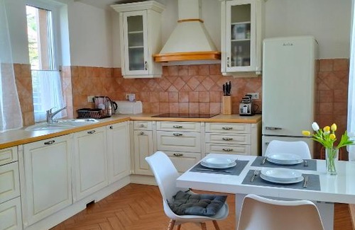 Mosonmagyarovar Apartment | Sakura Studio Apartment