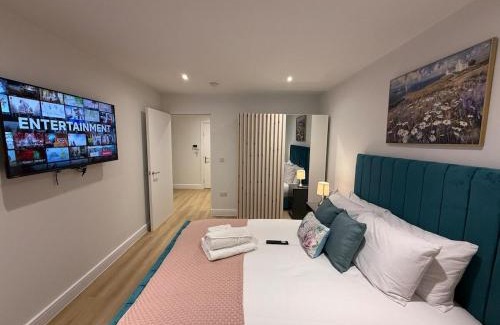 Wythenshawe Apartment | Sale Road Serviced Apartments Near Airport & Trafford Centre