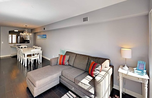 Carpinteria Cottage | ★SALE★3BD2BA Carpinteria ★Walk to Downtown & Beach