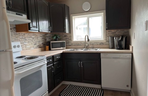 Salem House | Salem Cozy Casita Rio