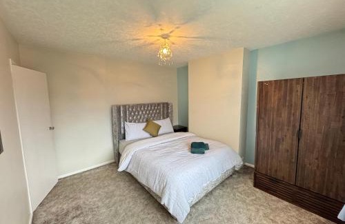 North Bitchburn Apartment | Salisbury Place Professional Let