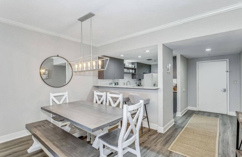 Navarre Beach Condo | Salt and Sunlight: Spacious, airy 9th Floor Navarre Towers condo located on the Gulf!
