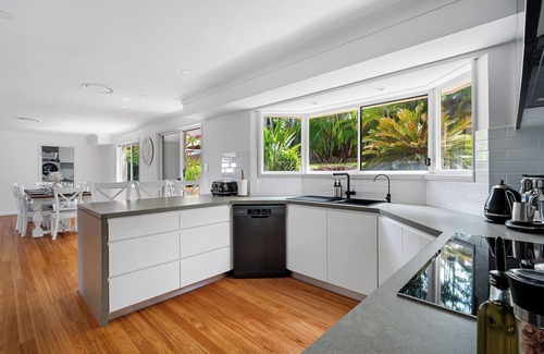 Terrigal House | "Salt & Serenity" – close to Beach & Shops