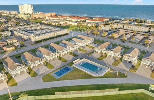 Galveston House | Salt & Stone Villa 8136