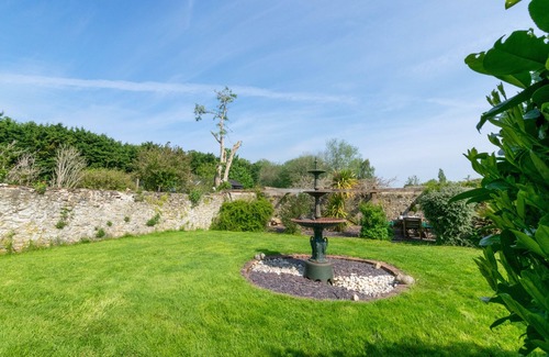 Boughton Monchelsea House | Salts Barn - Two Bedroom House, Sleeps 4