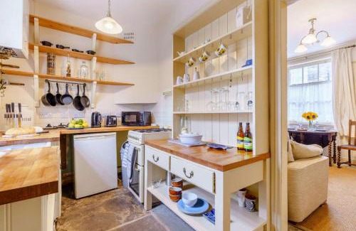 Saltaire Village House | Salts Mill Workers Cottage