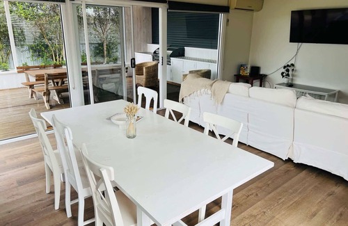 Waterhouse House | Saltwater Bungalow - WiFi