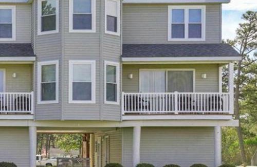 Chincoteague House | Saltwater - Pet friendly, Waterfront!