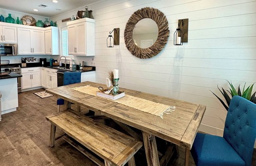 Silver Sands Beach House | Salty Air Retreat~Vacation home w/heated pool~Sleeps 12~Steps to beach access!