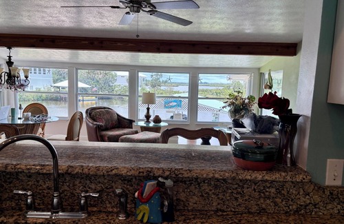 Crystal River Cottage | Salty Kayaker's Red Fish Cove Cottage