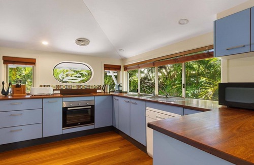 New Brighton House | SALTY SEASIDE, TOP NOTCH