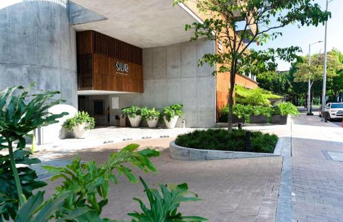 Chico Apartment | Salvio Parque 93 Bogota, Curio Collection by Hilton