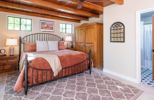 Sam Hughes Bed & Breakfast | Sam Hughes Inn