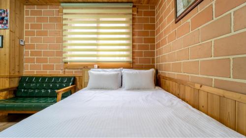 Samcheok House | Samcheok Dasarang Pension