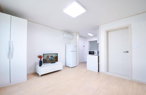 Samcheok House | Samcheok Jisu Pension