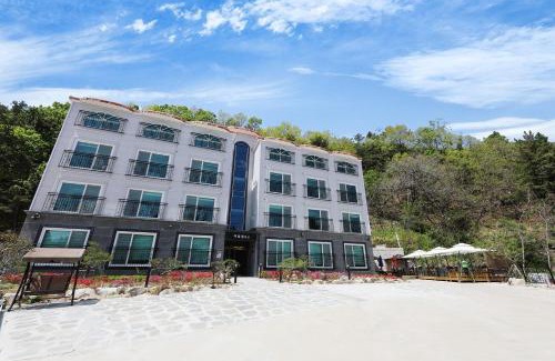 Samcheok House | Samcheok theggeulrim pension