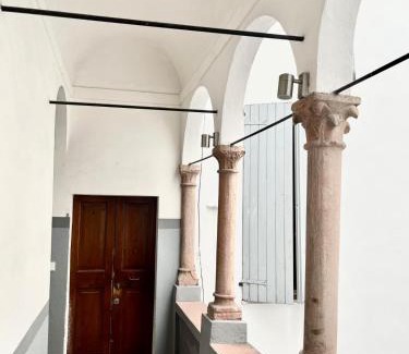 Old Town Apartment | San Giacomo Loft - near Osteria Francescana