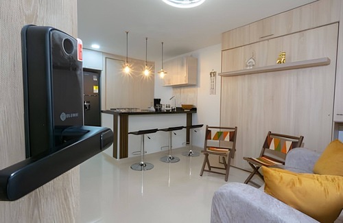 Pinchote Apartment | San Gil Plaza suite 502