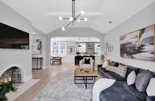 San Marco Apartment | San Marco Home in Walkable Neighborhood!