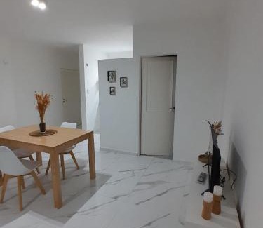 Santa Rosa Apartment | San Martín - Amplio Monoambiente Céntrico