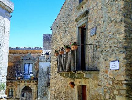 Montalbano Elicona House | San Nicolò Holiday Home