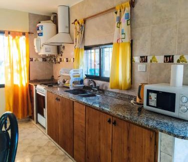 Las Paredes House | San Rafael