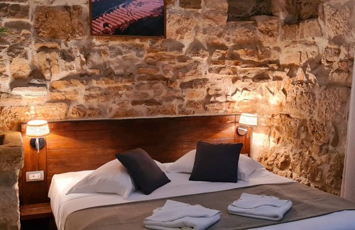 Cove Tri Zala (Zrnovo) Hotel | San Teodoro