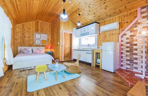 Sancheong House | Sancheong Dolkkotdam Pension